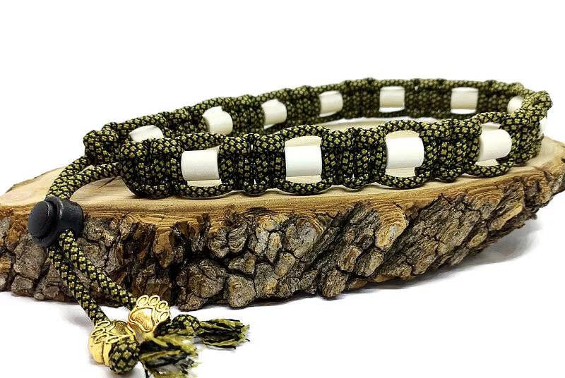 Collier anti-tiques avec céramique