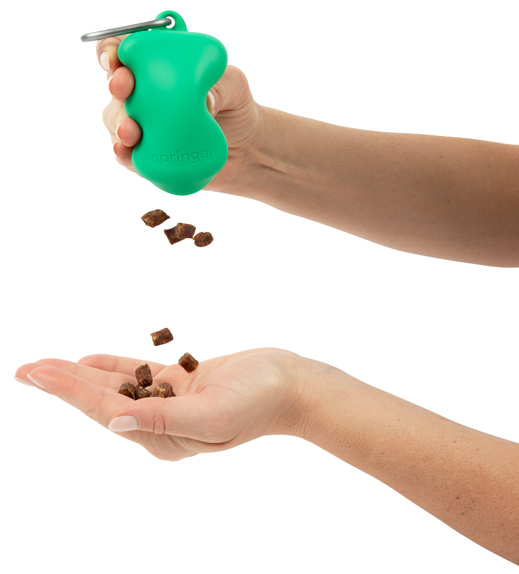 Distributeur de friandises en silicone à presser