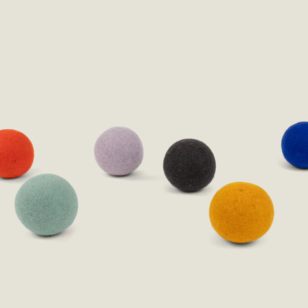Balle en laine violet