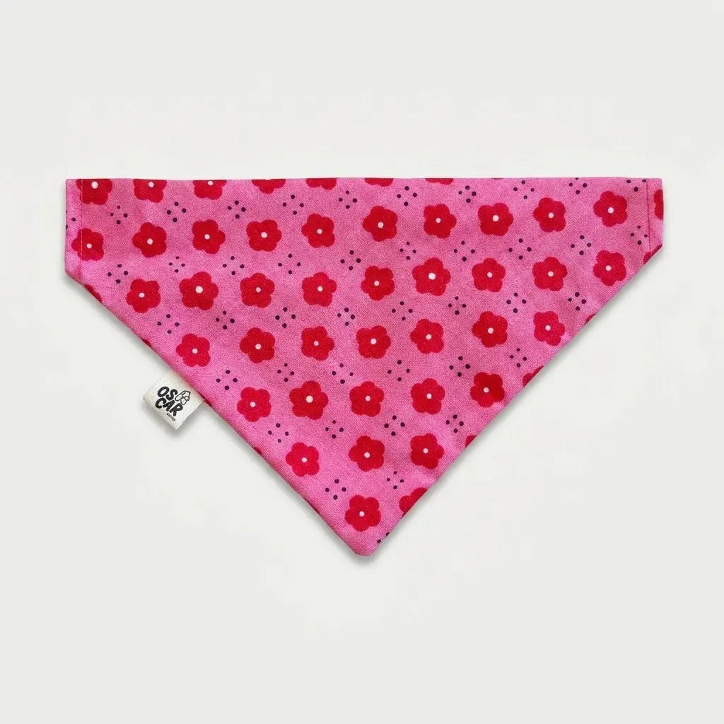 Bandana fleurs roses à glisser dans le collier