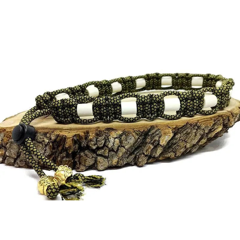 Collier anti-tiques avec céramique
